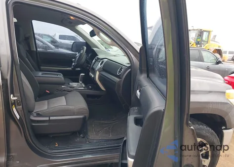 2014 Toyota Tundra Sr5 4.6L V8 z USA, uszkodzony, nr VIN 5TFEM5F1XEX078856